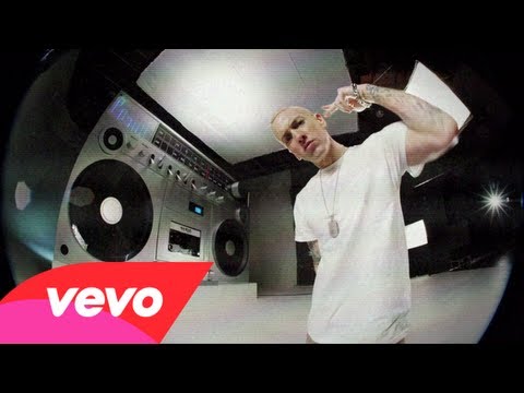 Eminem – Berzerk