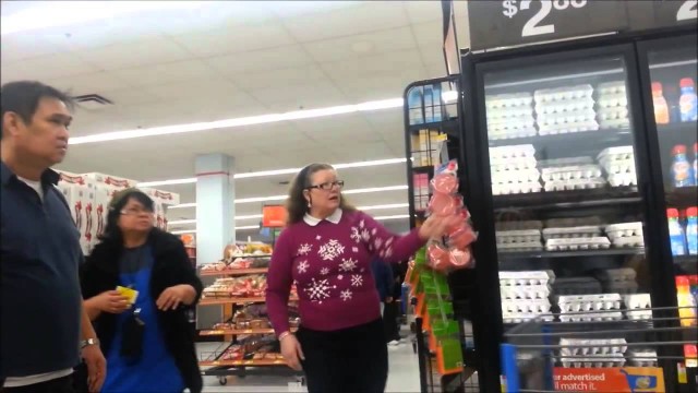 Old lady fight at Walmart