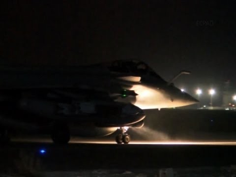Raw: French Jets Takeoff for Raqqa Airstrike