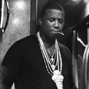 ( #FreeGucci Mane ) Gucci Mane is hints that he is on his way home with a message to fans !!!